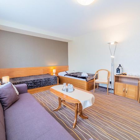 טטרנסקה לומניקה Kontakt Wellness Hotel מראה חיצוני תמונה